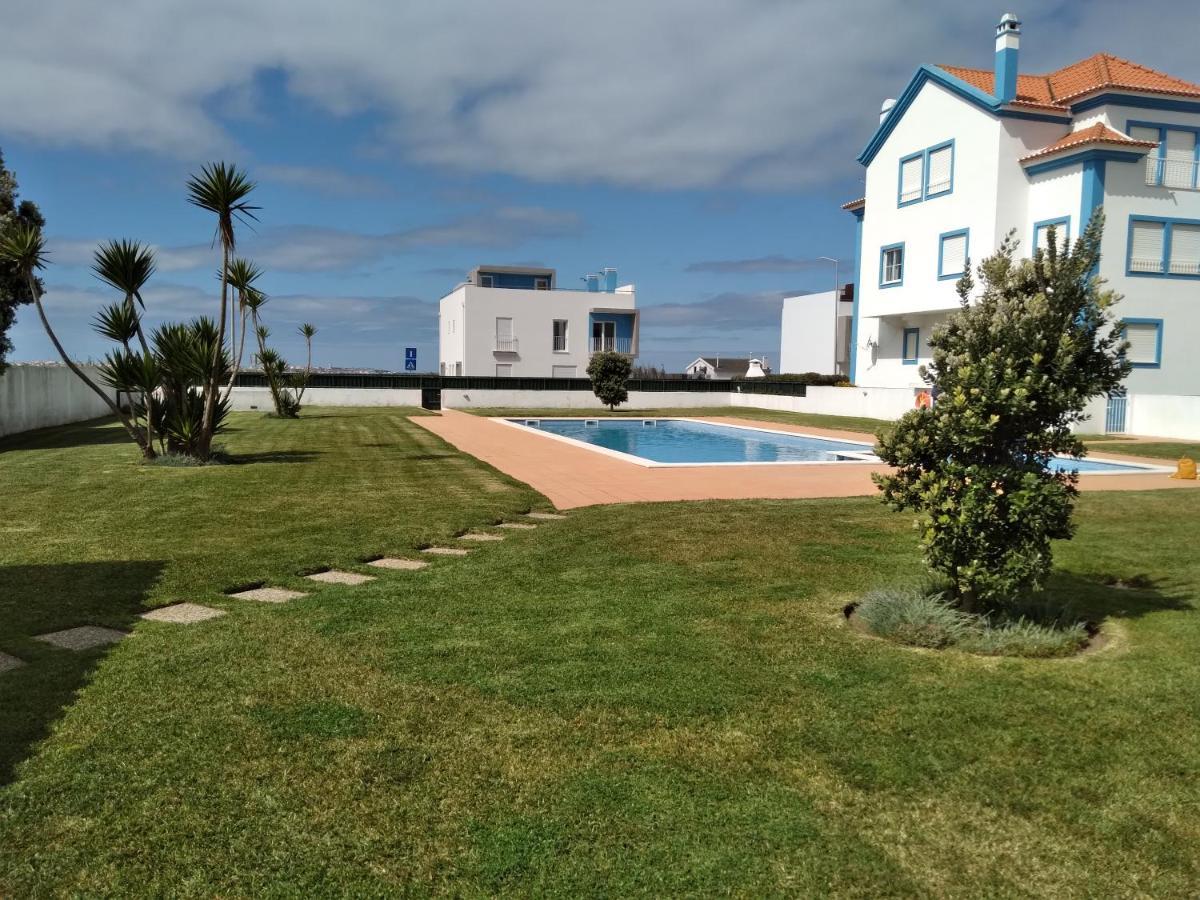 Palmeiras Apartement - T1 Com Piscina Baleal Dış mekan fotoğraf